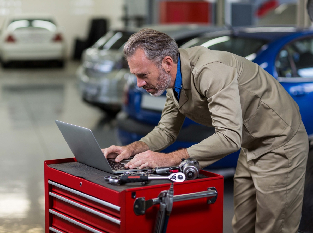 VIN Lock : A Barrier to the Evolution of the Automotive Industry ?